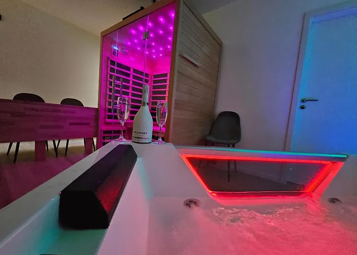 アパート Spa, Jacuzzi & Sauna ディフェルダンジュ